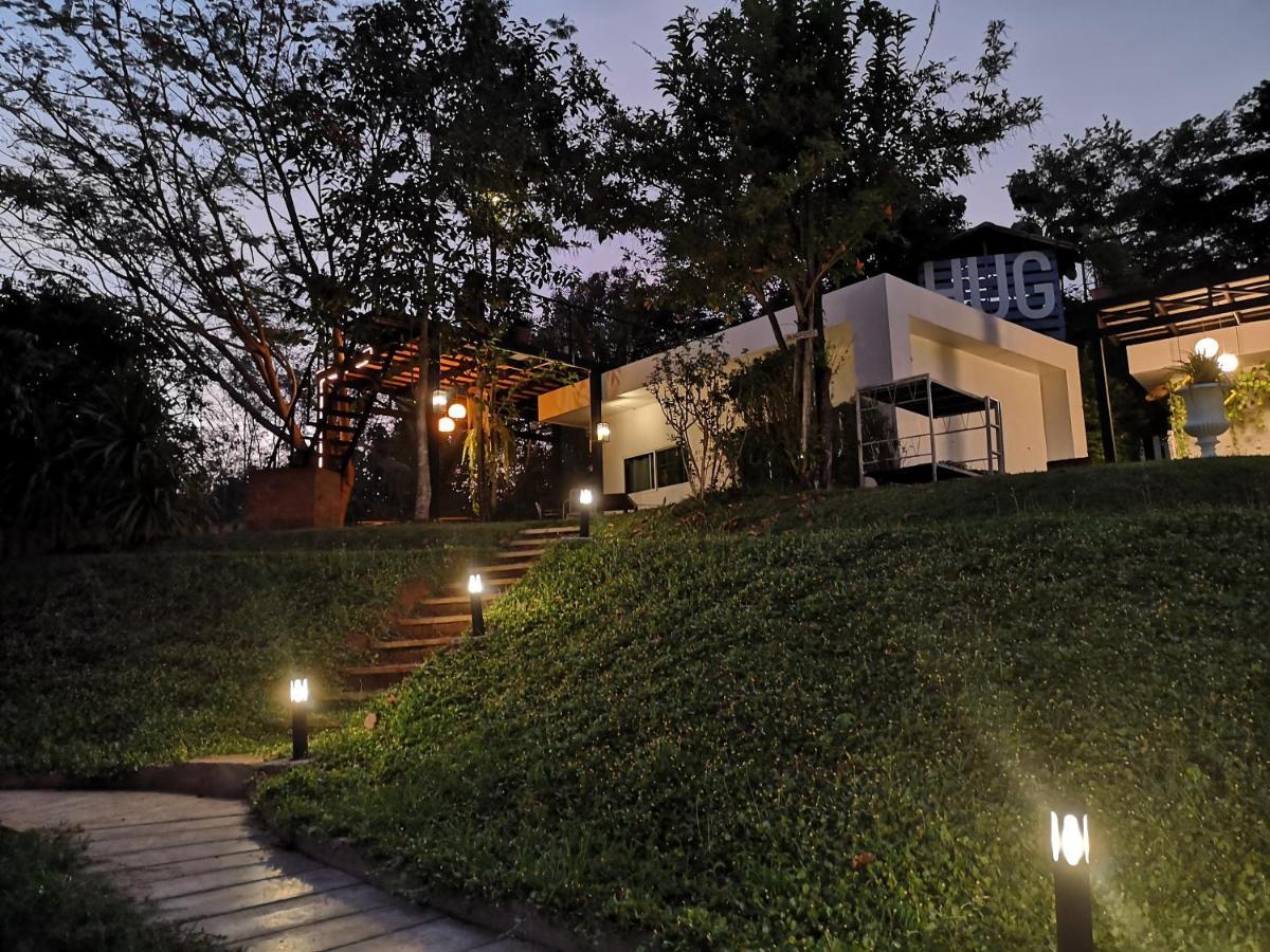 Hug Station Khaoyai Hotel Pong Talong Exterior photo